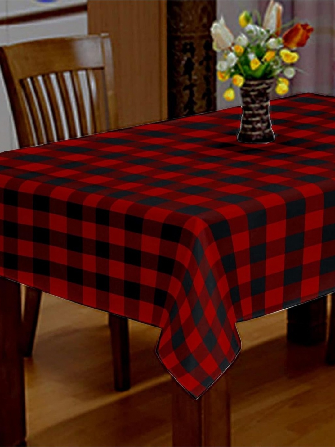 

Lushomes Red Cotton 4-Seater Table Cover