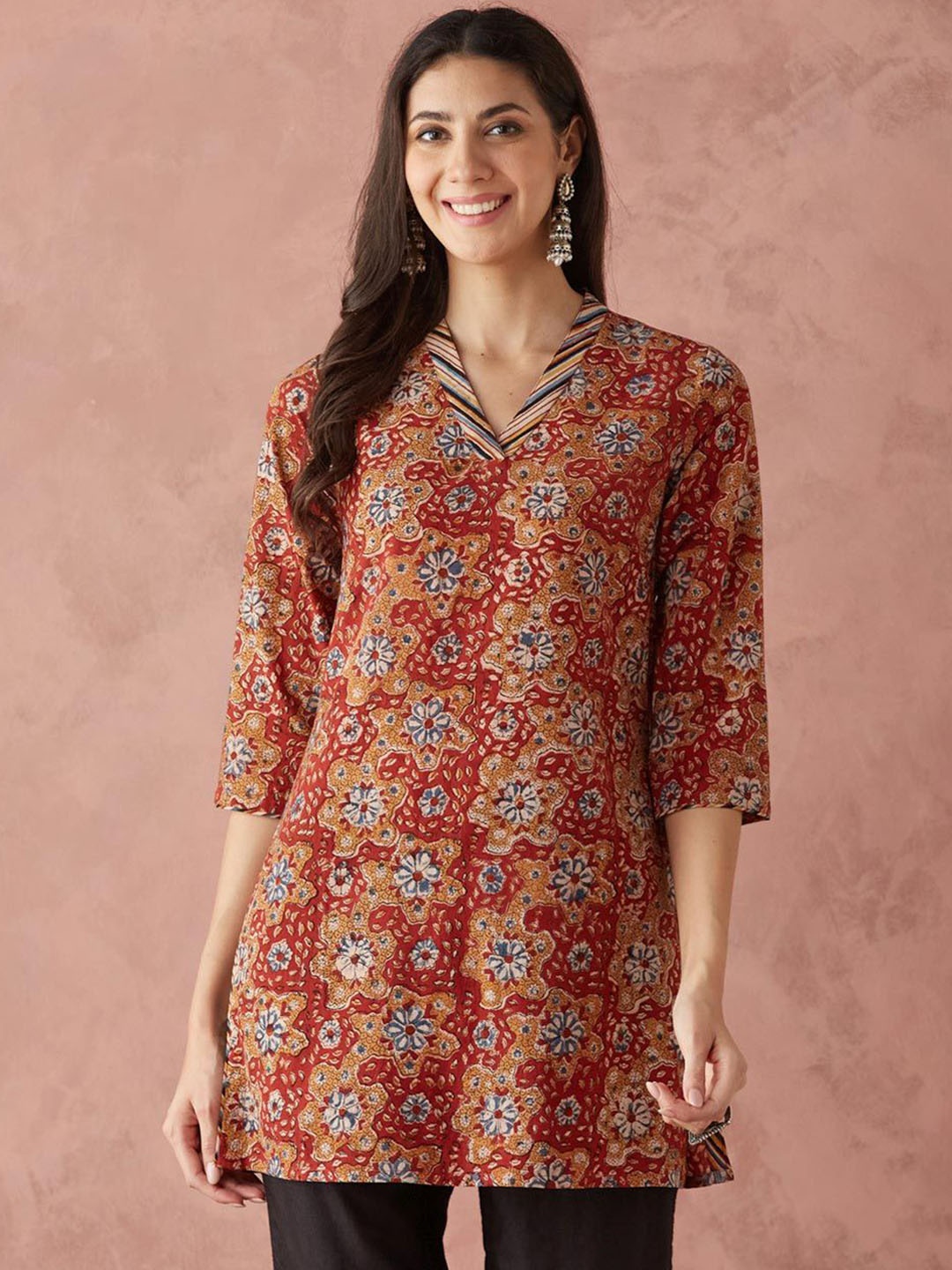 

Fabindia Ethnic Motifs Printed V Neck Kalamkari Pure Cotton Short Kurta, Mustard