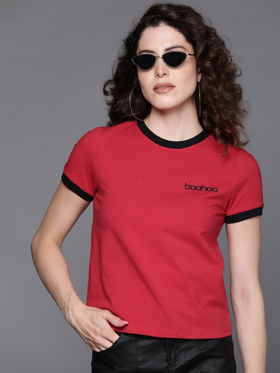 

Boohoo Brand Logo T-shirt, Red
