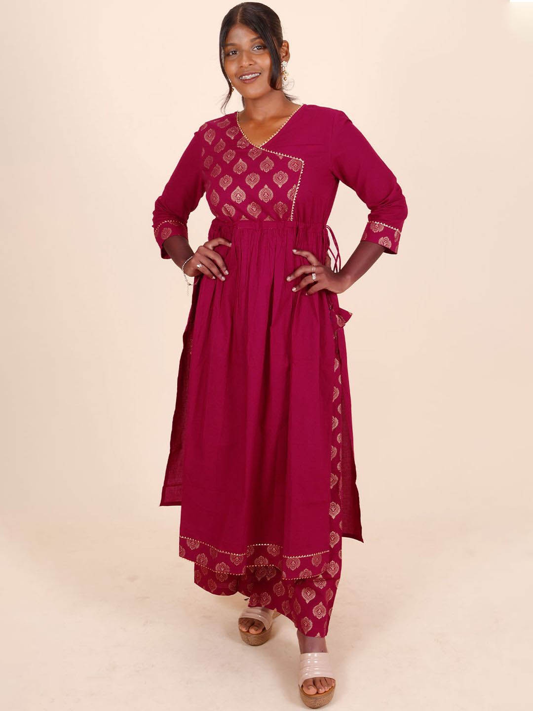 

Avishya Paisley Printed Gotta Patti Pure Cotton Straight Kurta, Pink