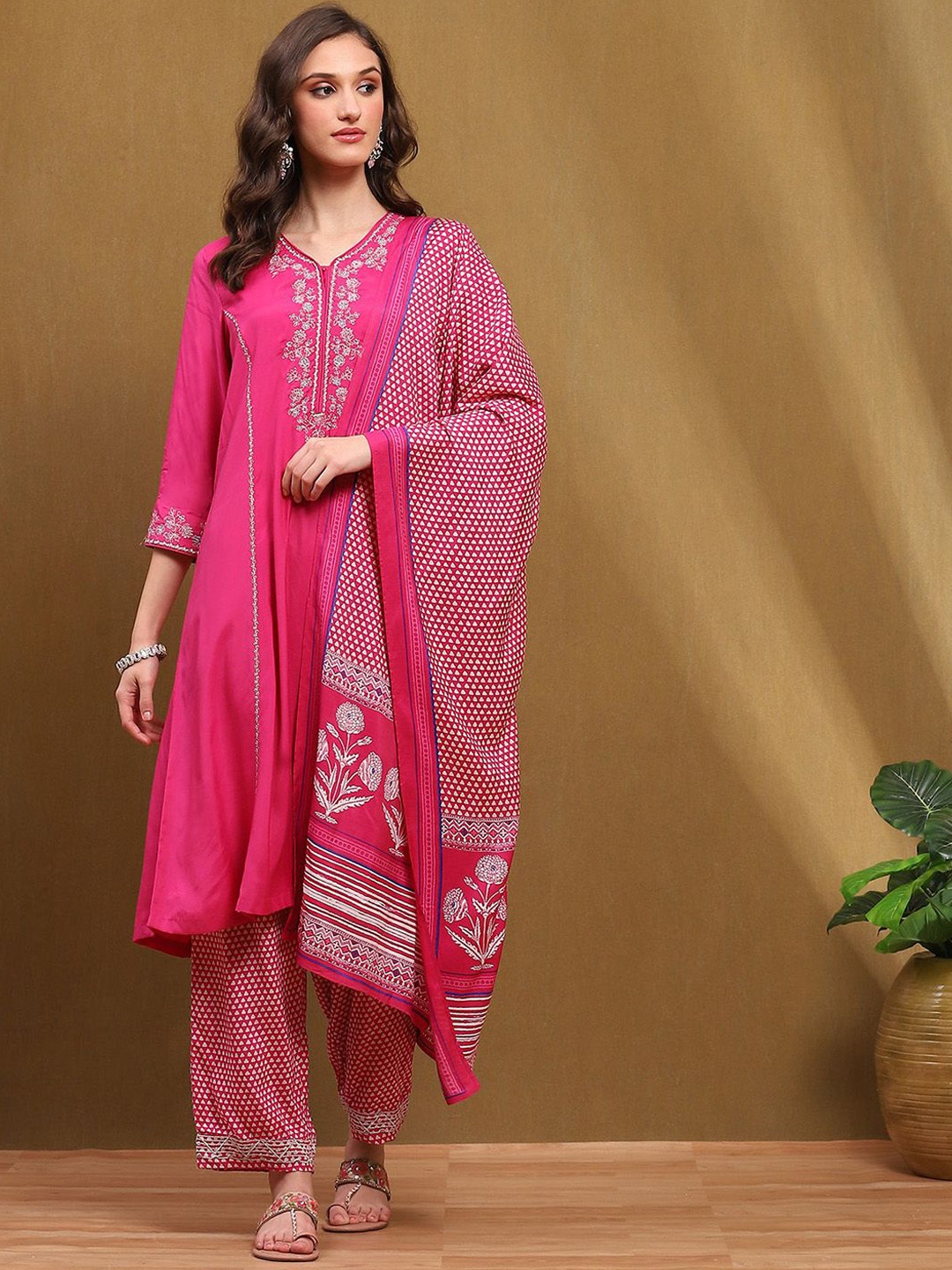 

Biba Ethnic Motifs Embroidered Straight Kurta With Trouser & Dupatta, Pink