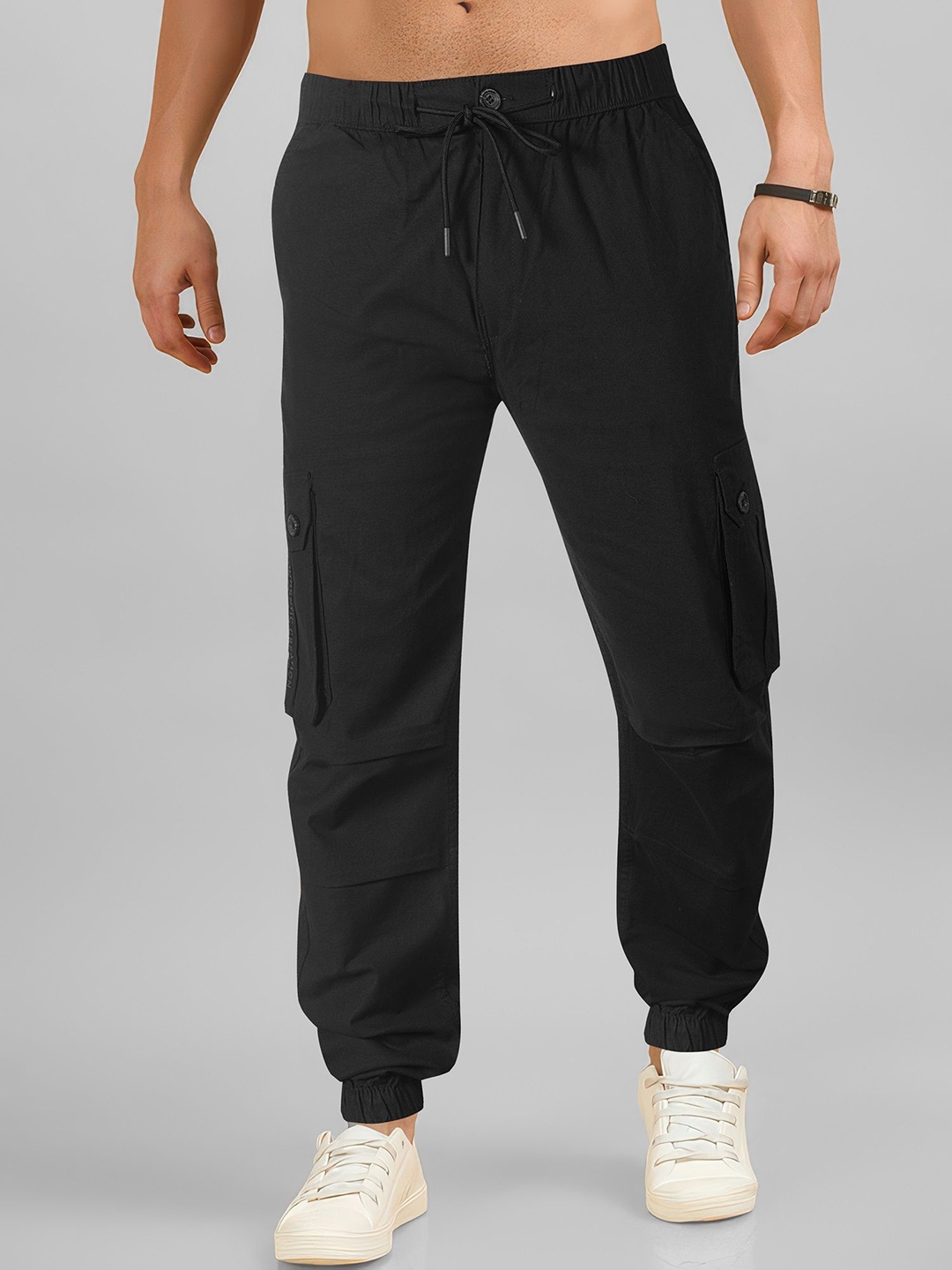 

Jb Just BLACK Men Cotton Relaxed Easy Wash Cargos Casual Trousers