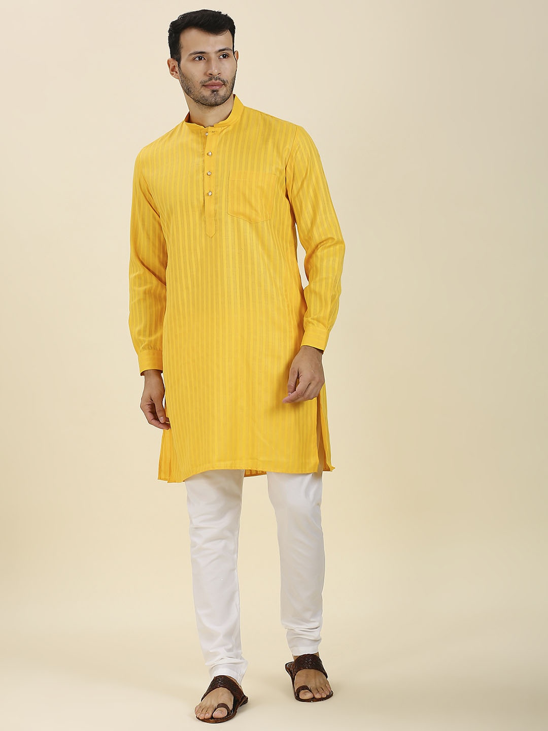 

RAJUBHAI HARGOVINDAS Men Striped Quirky Handloom Kurta, Yellow