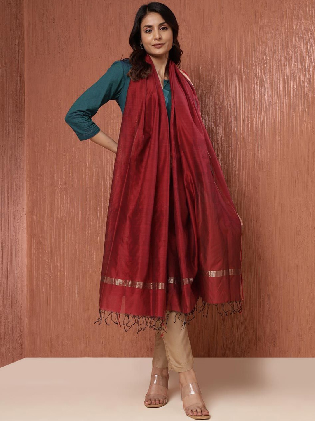 

Fabindia Cotton Silk Blend Maheshwari Dupatta, Red