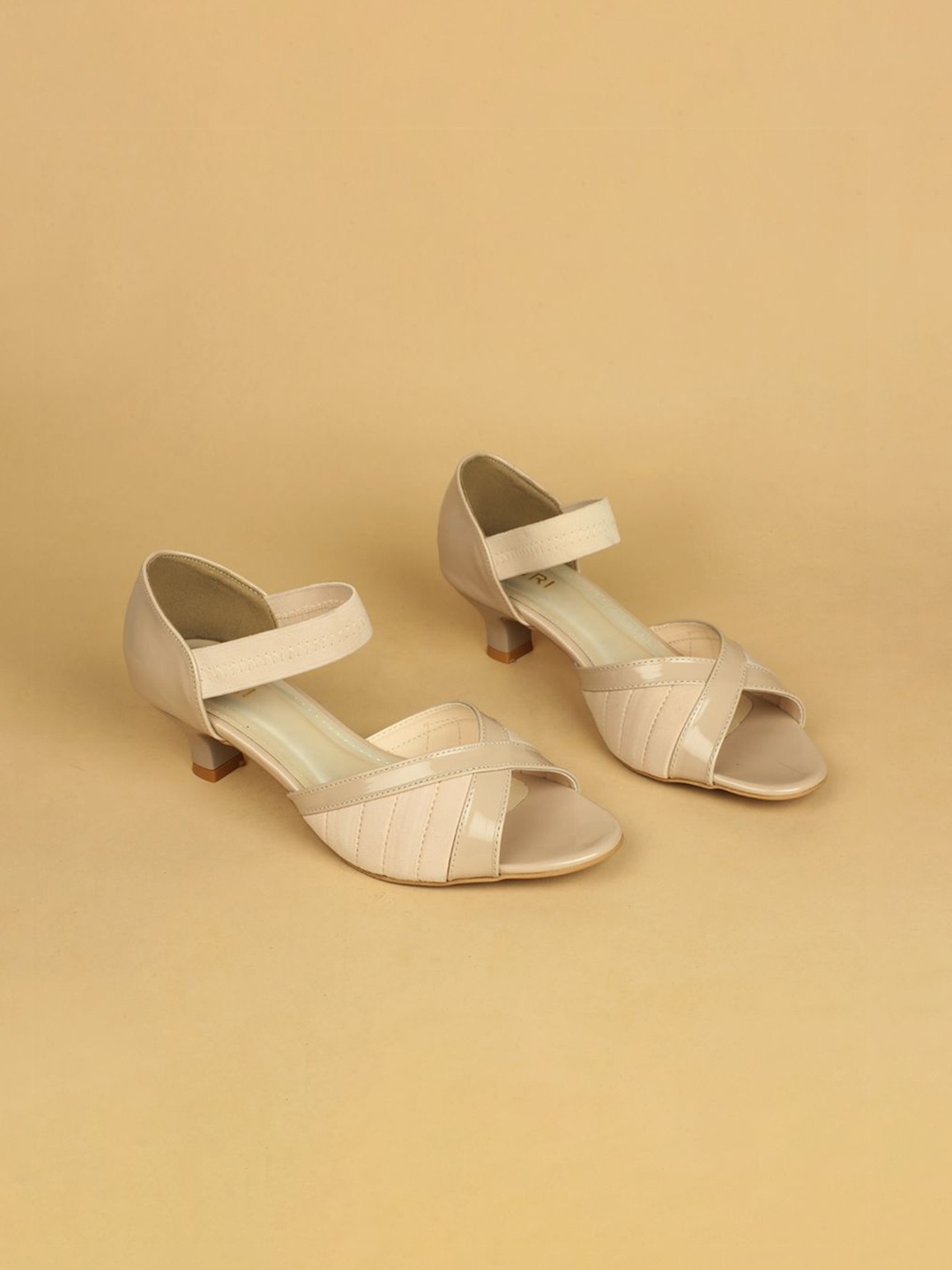 

Ozuri Kitten Sandals, Beige