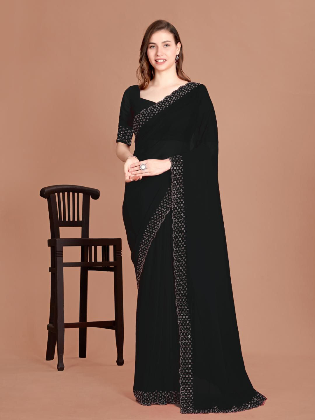 

SM TRENDZ Beads and Stones Pure Georgette Banarasi Saree, Black