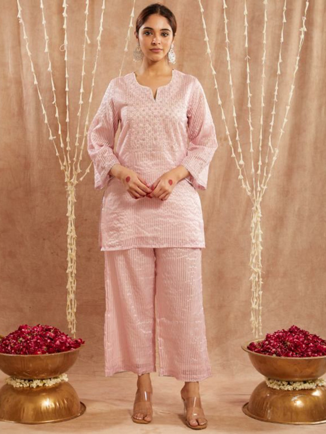 

NERO Floral Embroidered Gotta Patti Straight Kurta, Pink
