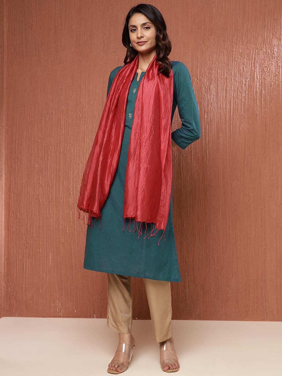 

Fabindia Women Stole With Tasselled Border, Red