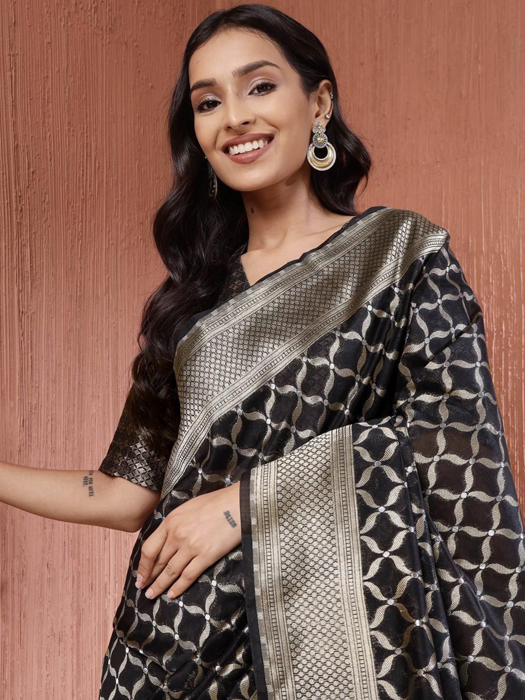 

Fabindia Woven Design Saree With Zari Border, Black