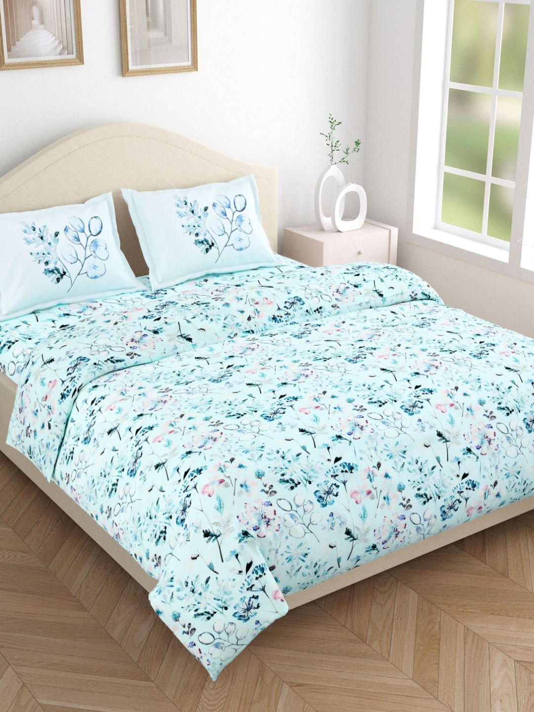 

haus & kinder Blue Floral 186 TC Cotton King Bedsheet with 2 Pillow Covers 2.75 x 2.75m