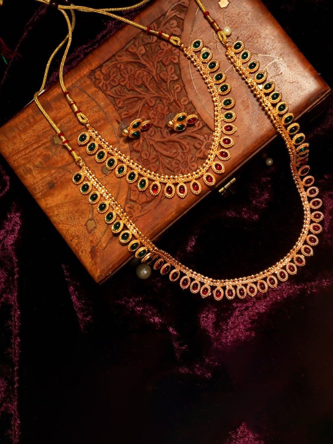 

ABDUR RAHEEM JEWELLERS Gold- Plated Stone Studded Jewellery Set