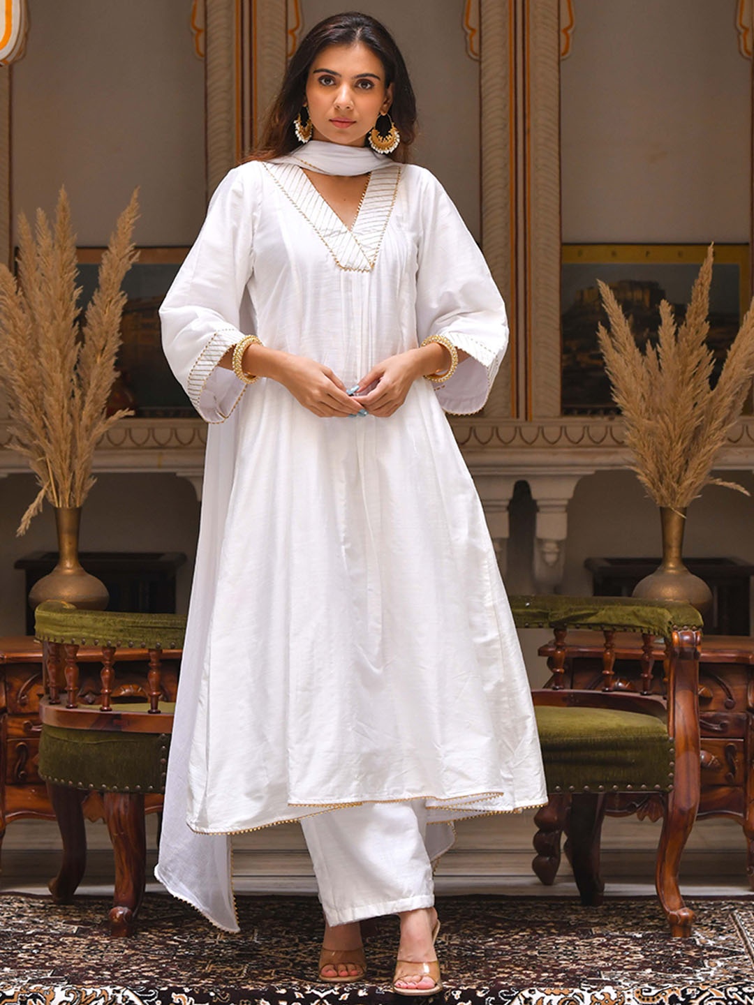 

MAHUKAA V-Neck A-Line Kurta with Trouser & Dupatta, White