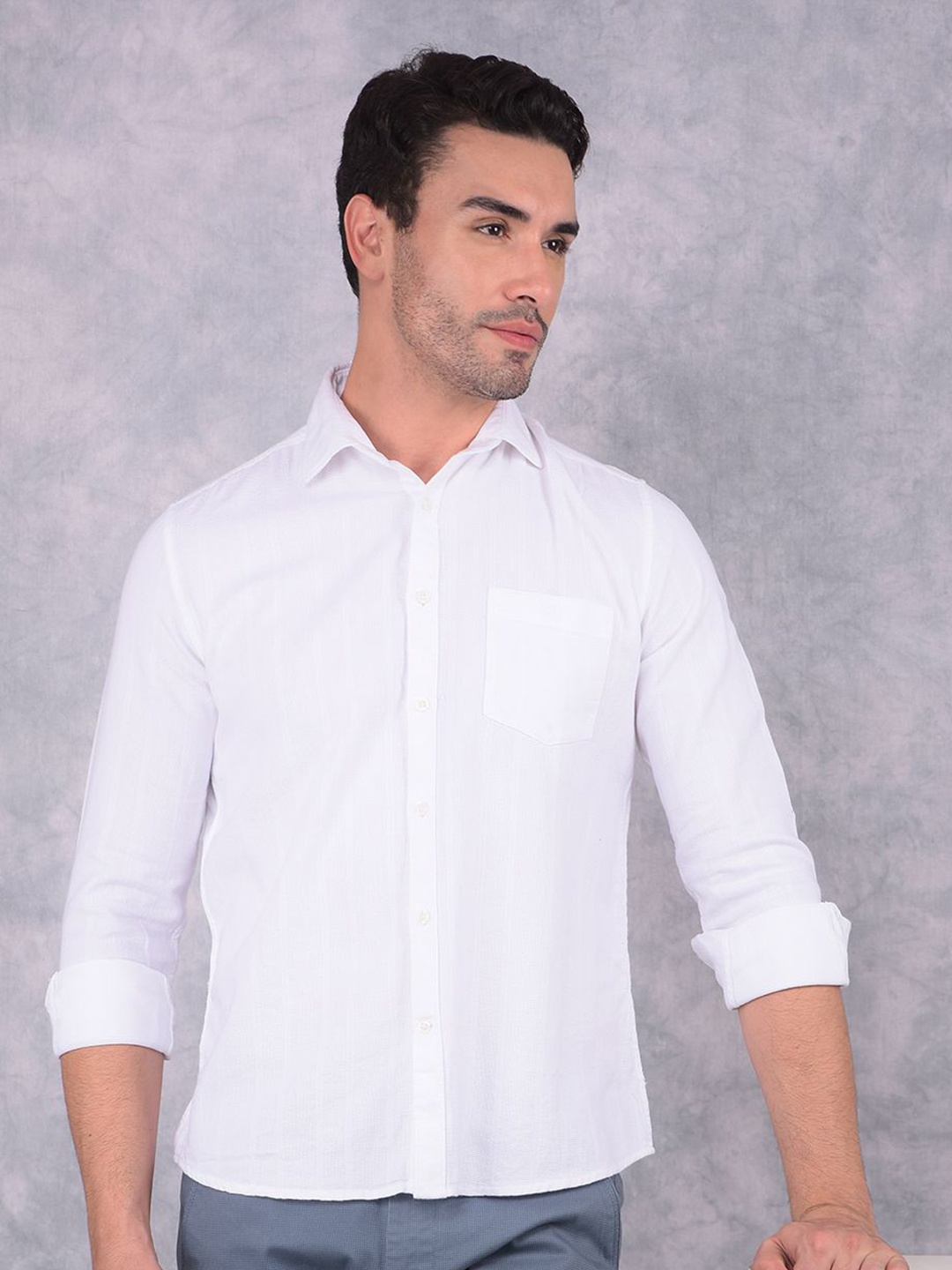 

Crimsoune Club Men Smart Spread Collar Solid Cotton Slim Fit Casual Shirt, White