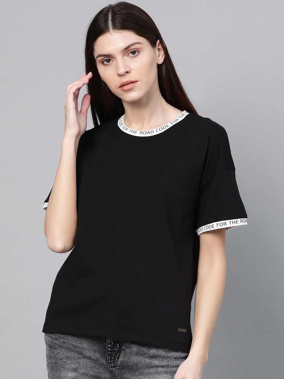 

Roadster Women Black Solid Round Neck T-shirt