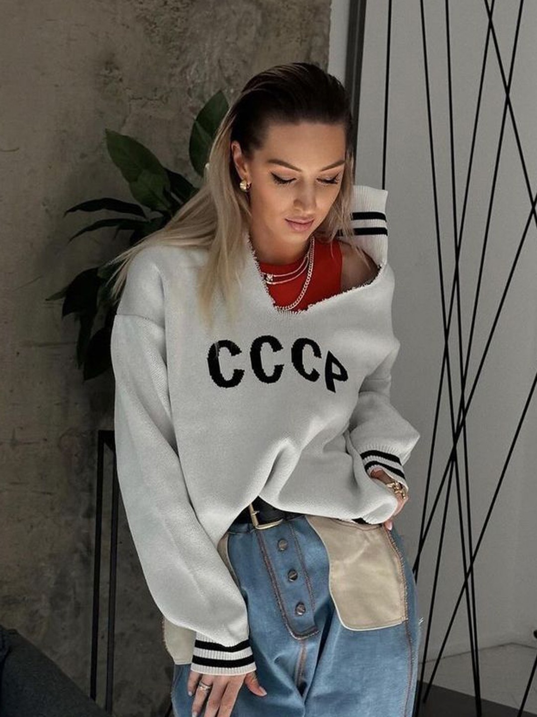 

LULU & SKY Printed Loose Sweatshirt, White