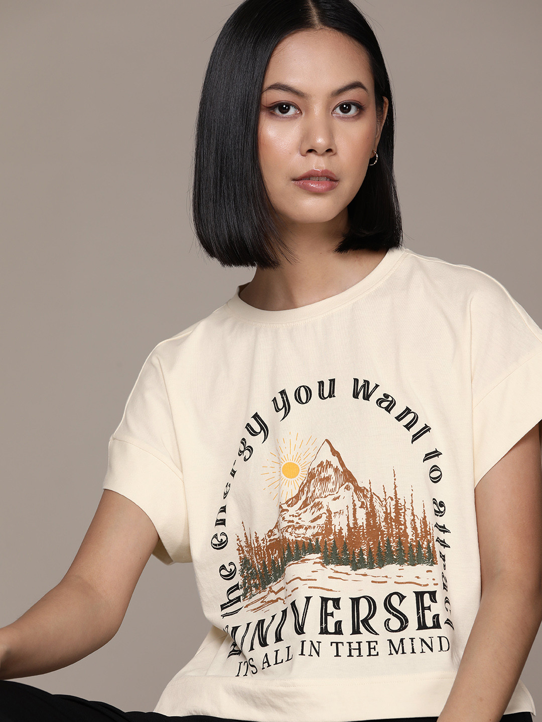 

The Roadster Lifestyle Co. Graphic Printed High-Low Hem Extended Sleeves Boxy Fit T-shirt, Cream