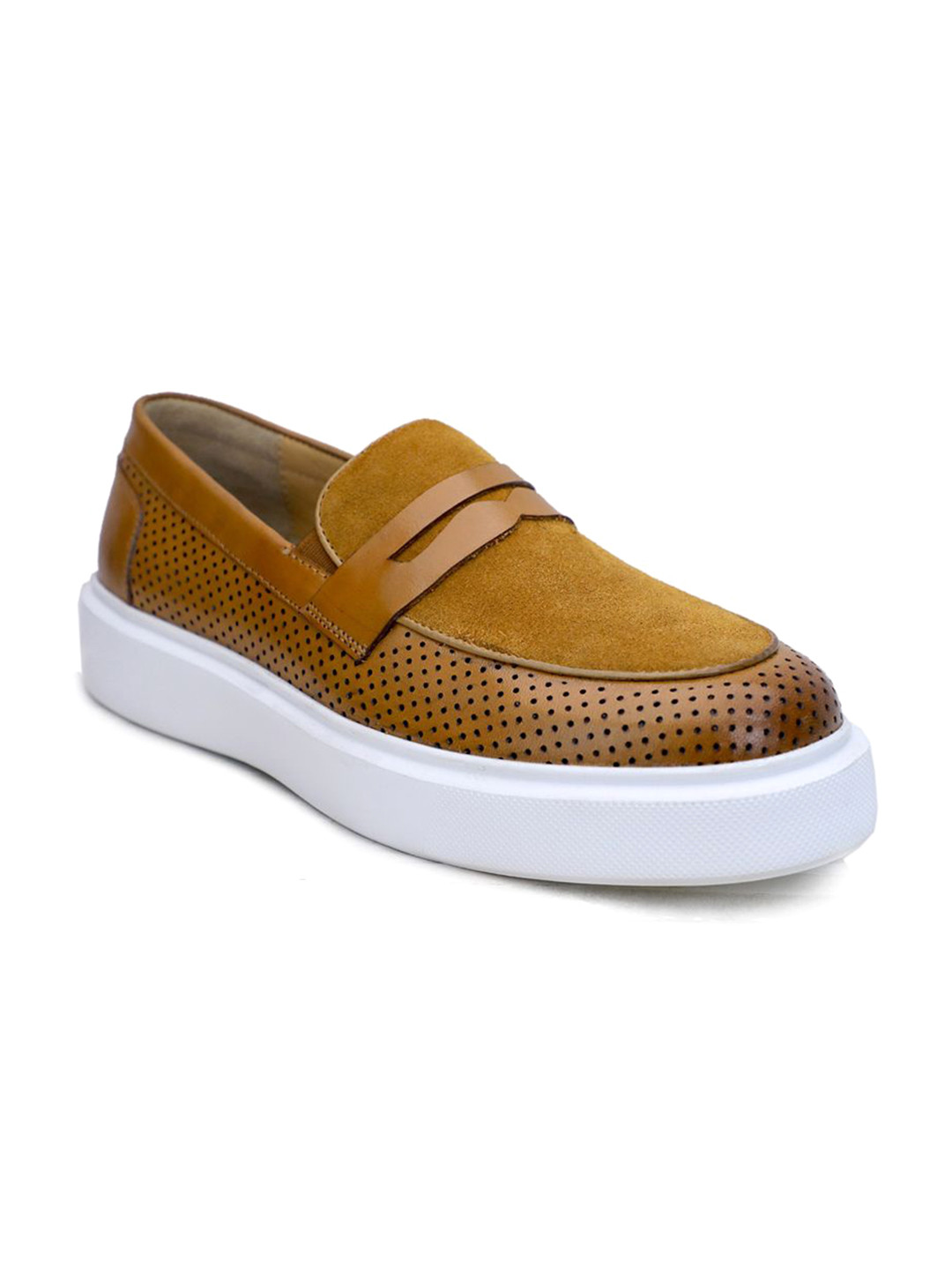 

mccoy Men Printed Leather Loafers, Tan