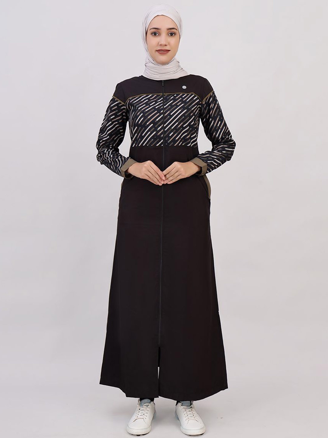 

IDH London Printed Full Front Open Burqa With Scarf, Black