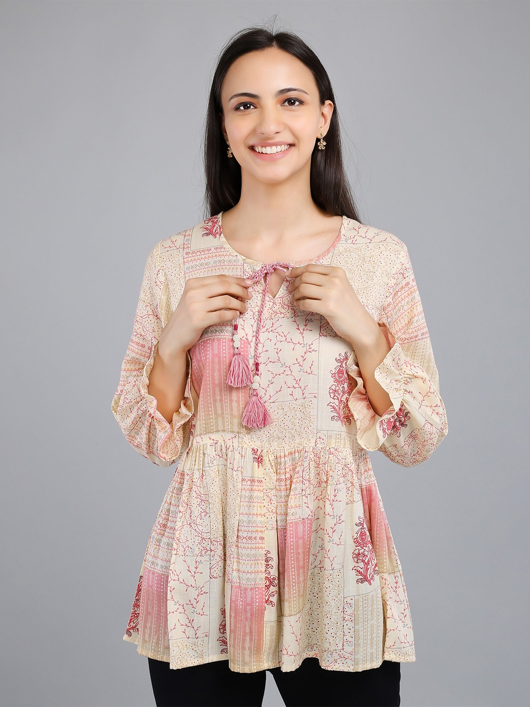 

VAPPSYAM Square Neck Printed Tunic, Red