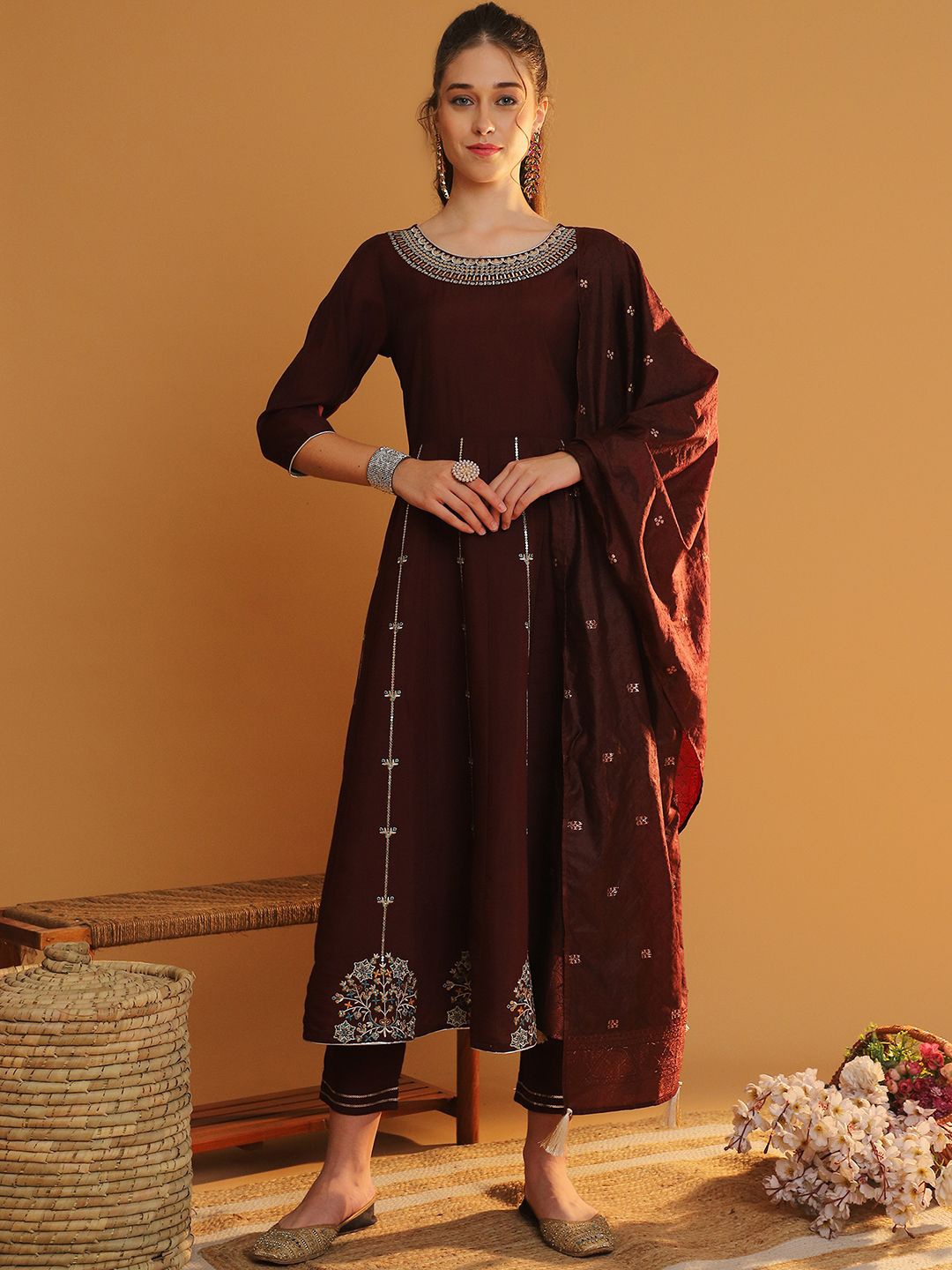 

Tulsattva Floral Embroidered Sequinned Chanderi Cotton Kurta With Trouser With Dupatta, Maroon