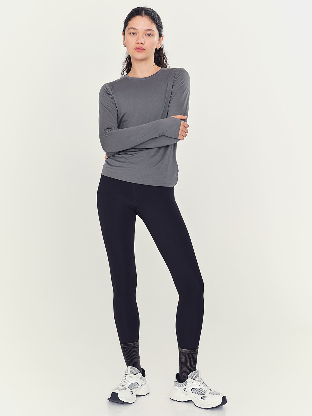 

H&M Women Loose Fit Running Top in Drymove, Grey