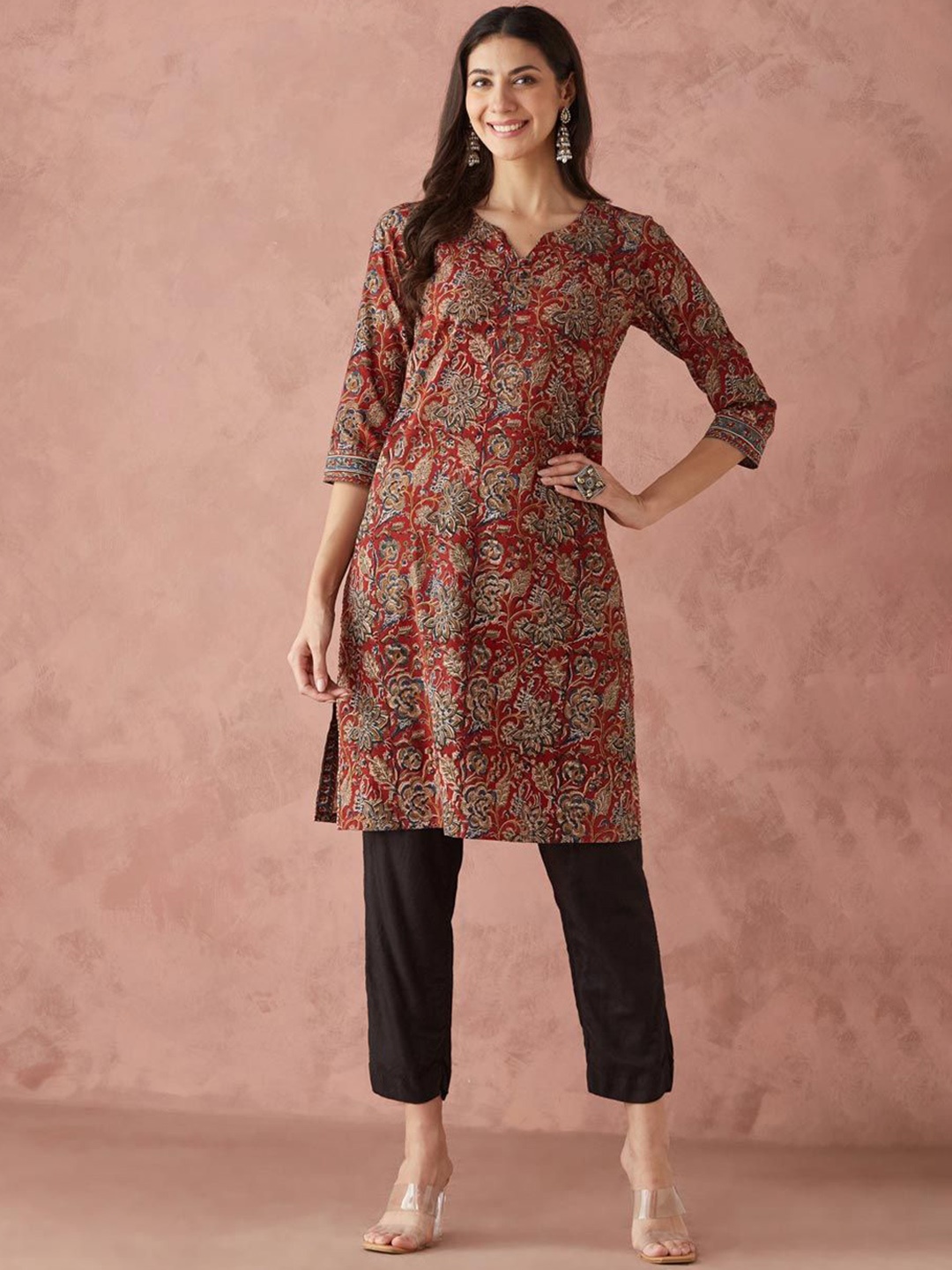 

Fabindia Paisley Printed Notched Neck Kalamkari Straight Kurta, Red