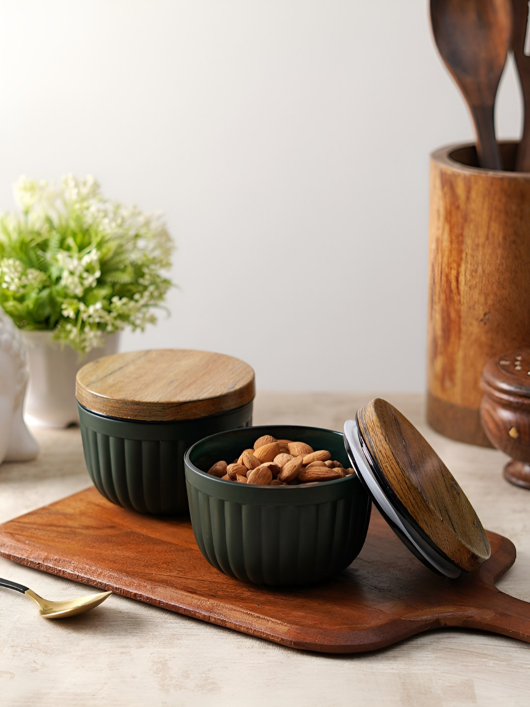 

CDI Green & Brown 2 Pieces Textured Glass Coated Serving Bowl With Lid 300 ML Each