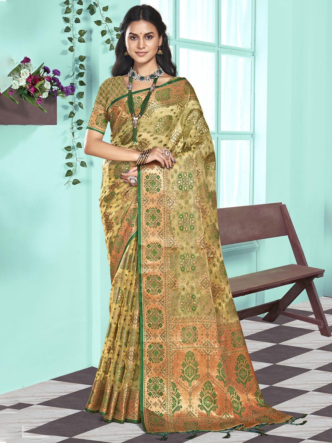 

Ishin Woven Design Zari Organza Saree, Green