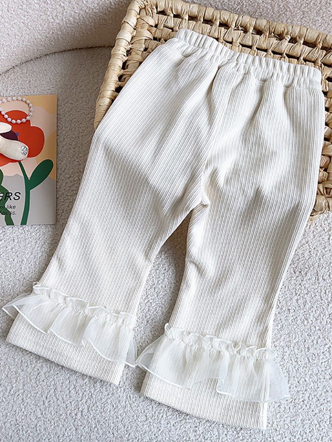 

StyleCast x Revolte Girls Pleated Chinos Trousers, Beige