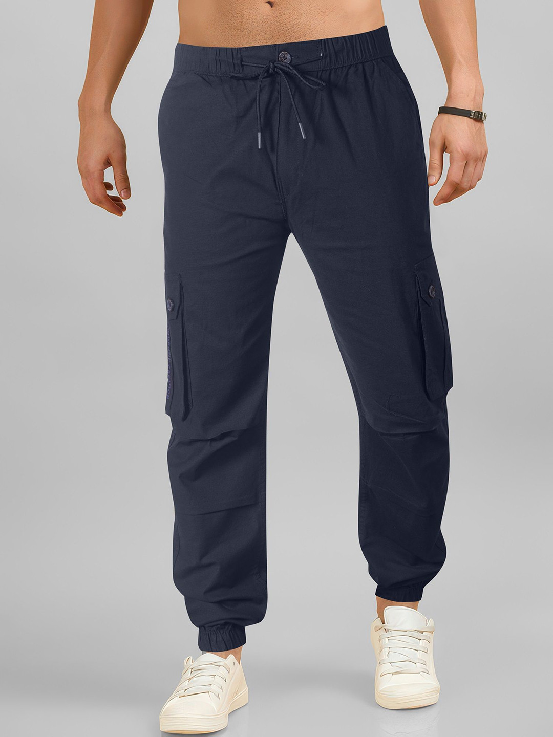 

Jb Just BLACK Men Cotton Relaxed Easy Wash Cargos Trousers, Navy blue