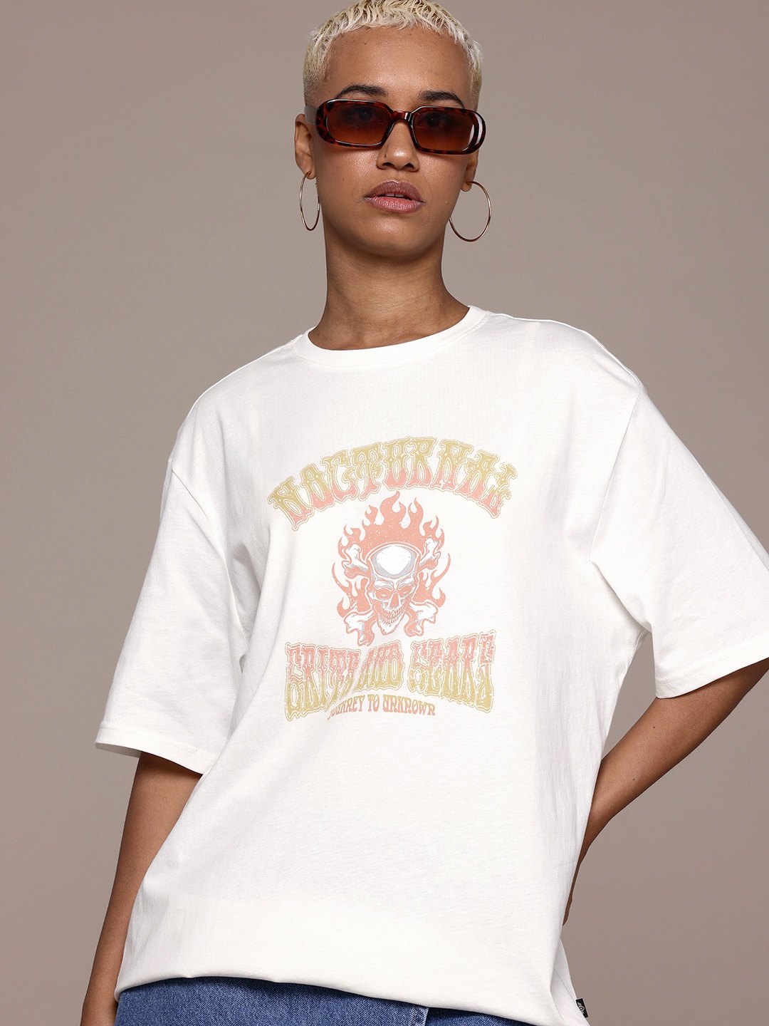 

The Roadster Lifestyle Co Printed Pure Cotton Oversized T-shirt, White