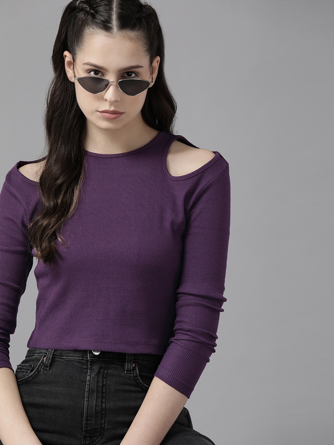

The Roadster Lifestyle Co. Women Solid Cut Out T-shirt, Purple
