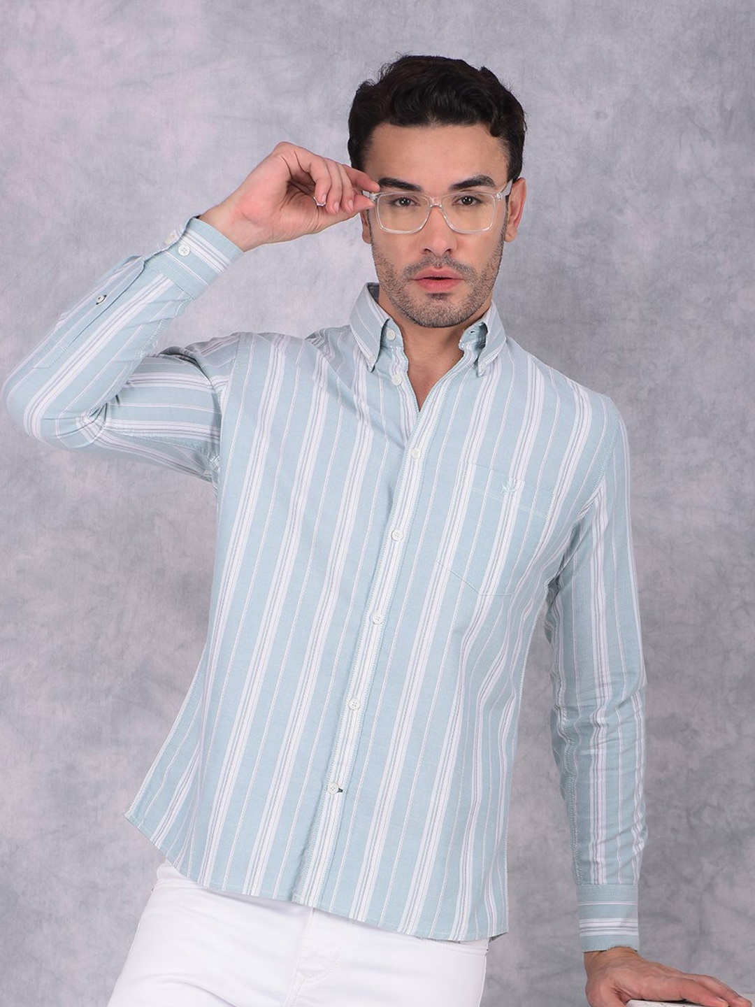 

Crimsoune Club Men Smart Button-Down Collar Vertical Striped Cotton Slim Fit Casual Shirt, Green