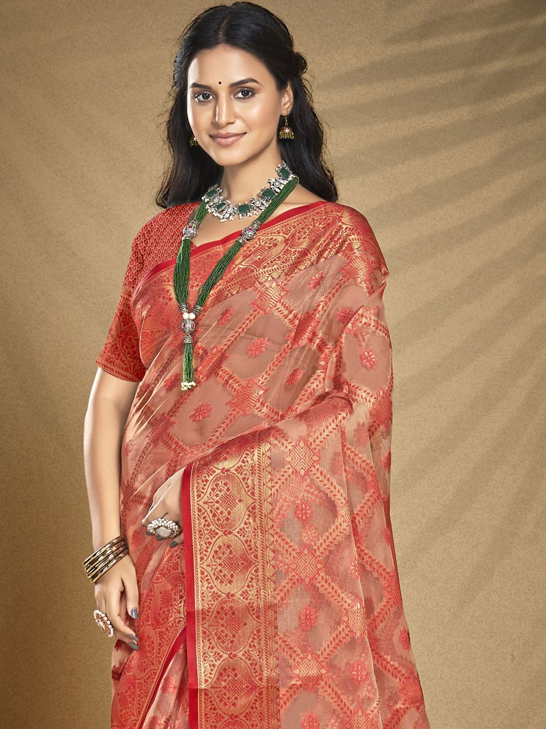 

Ishin Woven Design Zari Organza Saree, Peach