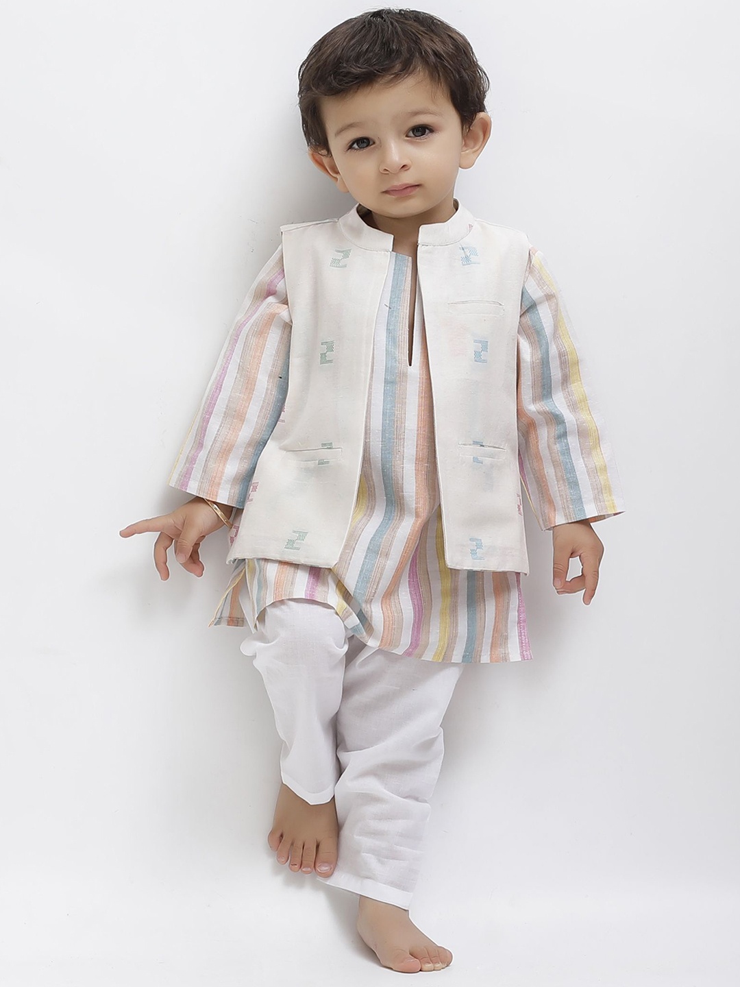 

TJORI Boys Striped Printed V-Neck Pure Cotton Kurta With Pyjamas & Jacket, White