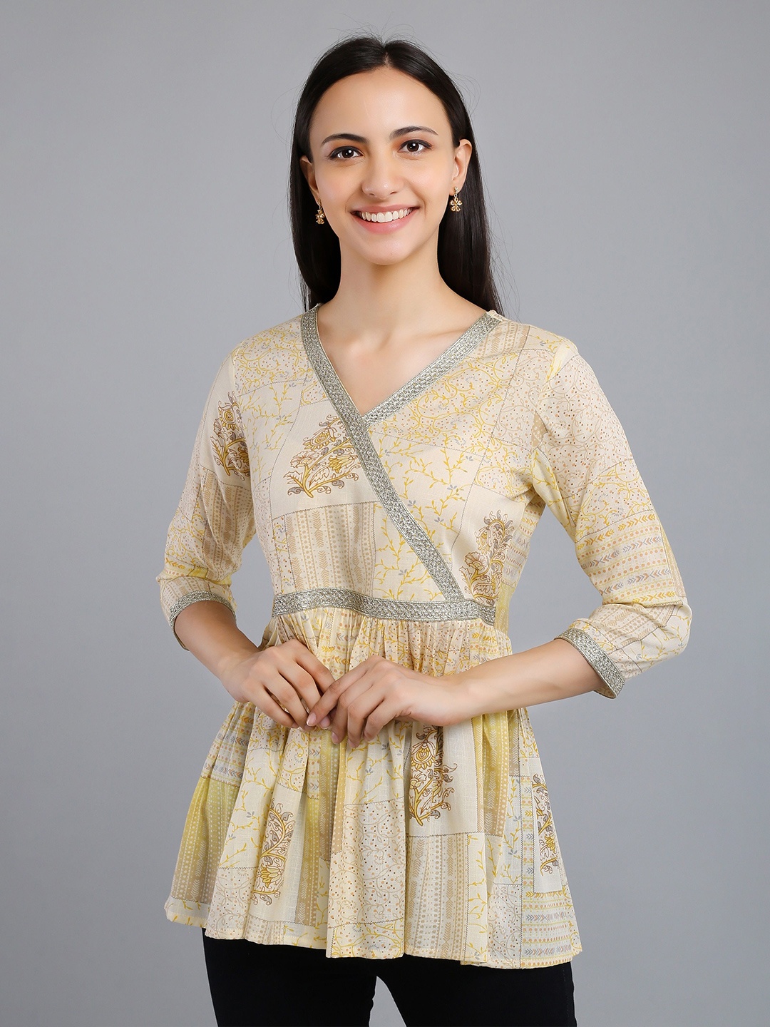 

VAPPSYAM Printed Tunic, Yellow