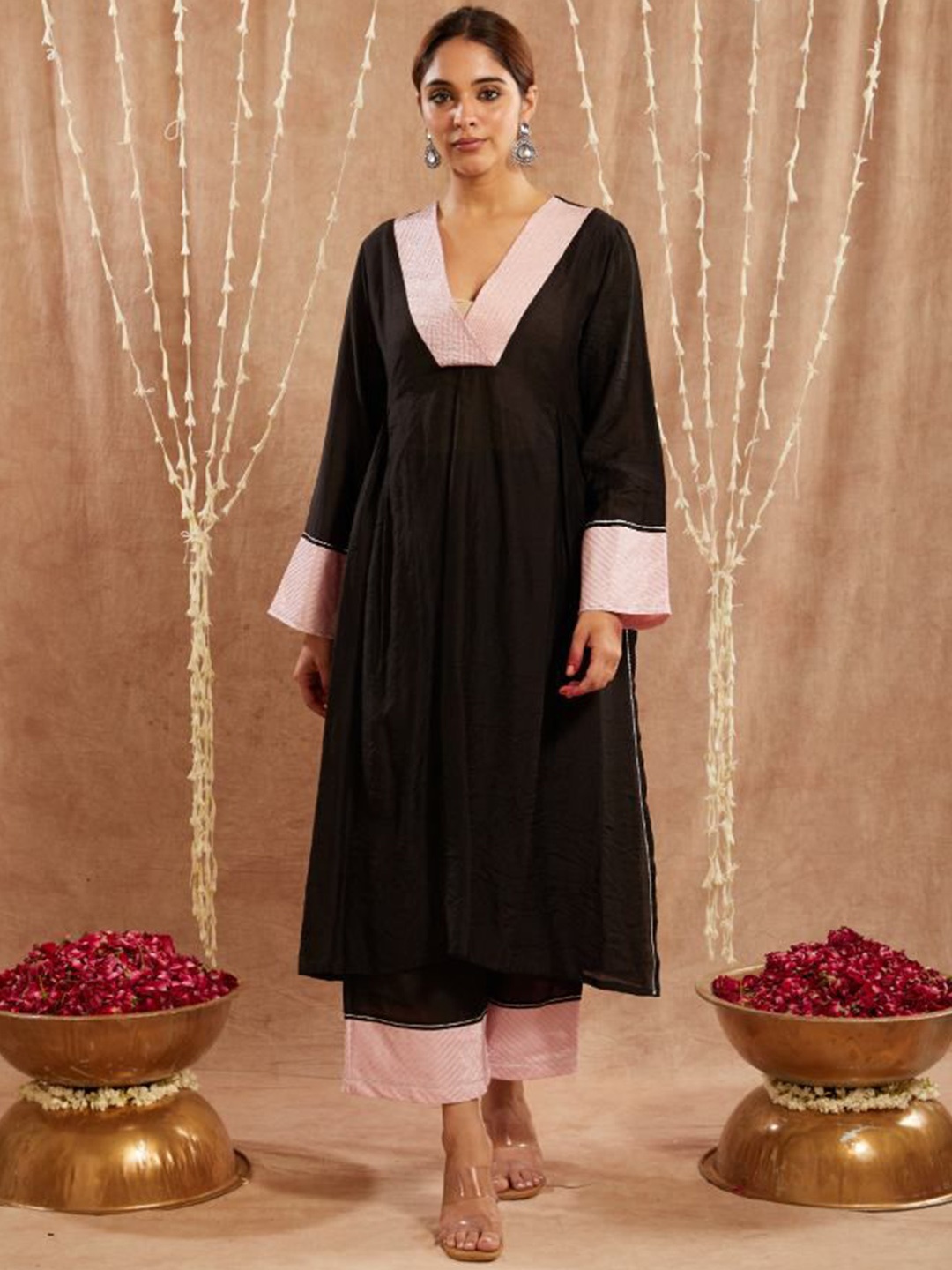 

NERO V Neck Chanderi Silk A Line Kurta, Black