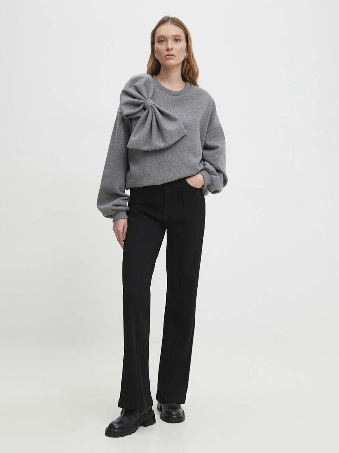 

LULU & SKY Bow-Knot Detail Sweatshirt, Grey