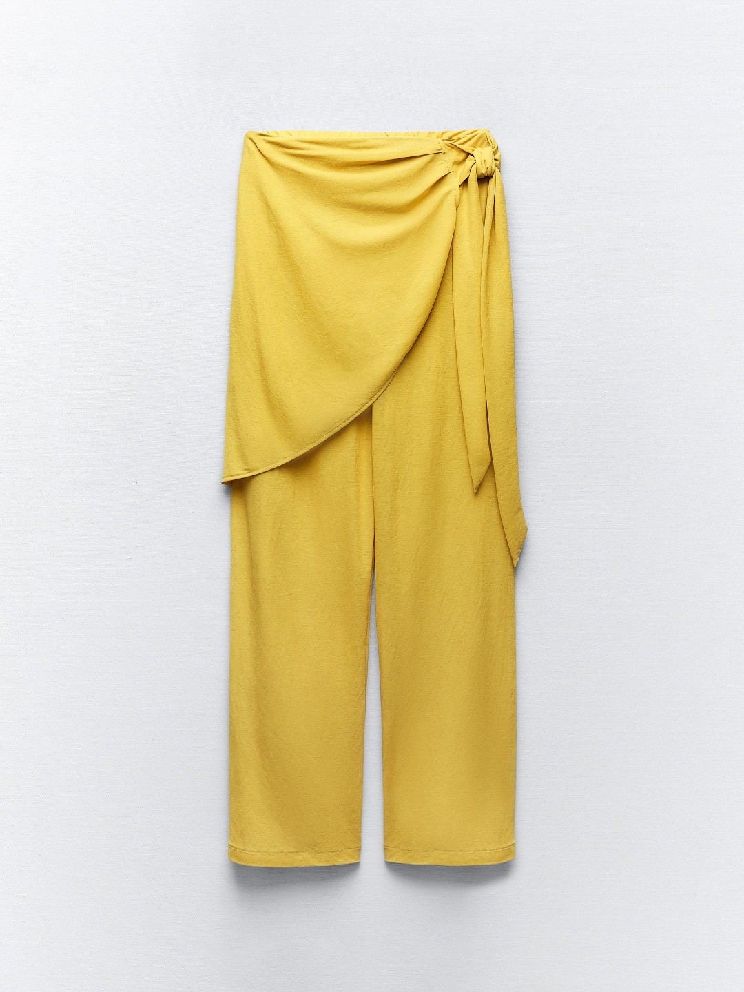 

ZARA Women Yellow Trousers