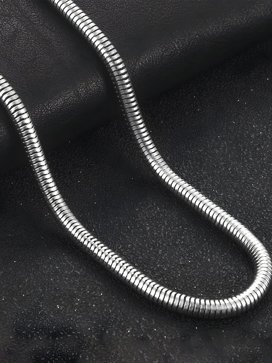

Minprice Unisex Silver-Plated Stainless Steel Minimal Chain