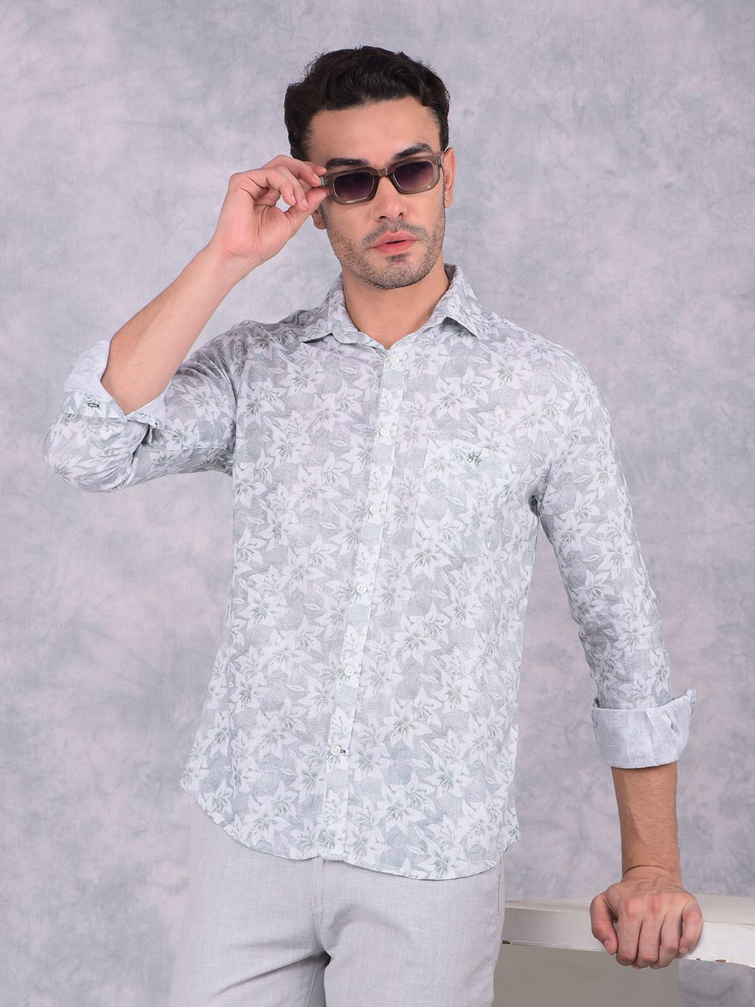 

Crimsoune Club Men Smart Spread Collar Floral Printed Cotton Slim Fit Casual Shirt, Blue