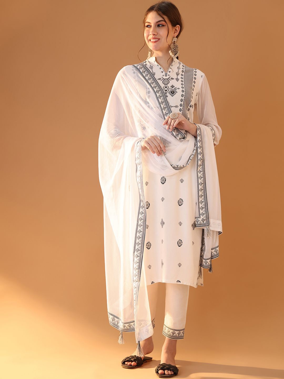 

Tulsattva Geometric Printed Regular Straight Kurta & Trouser & Dupatta, White
