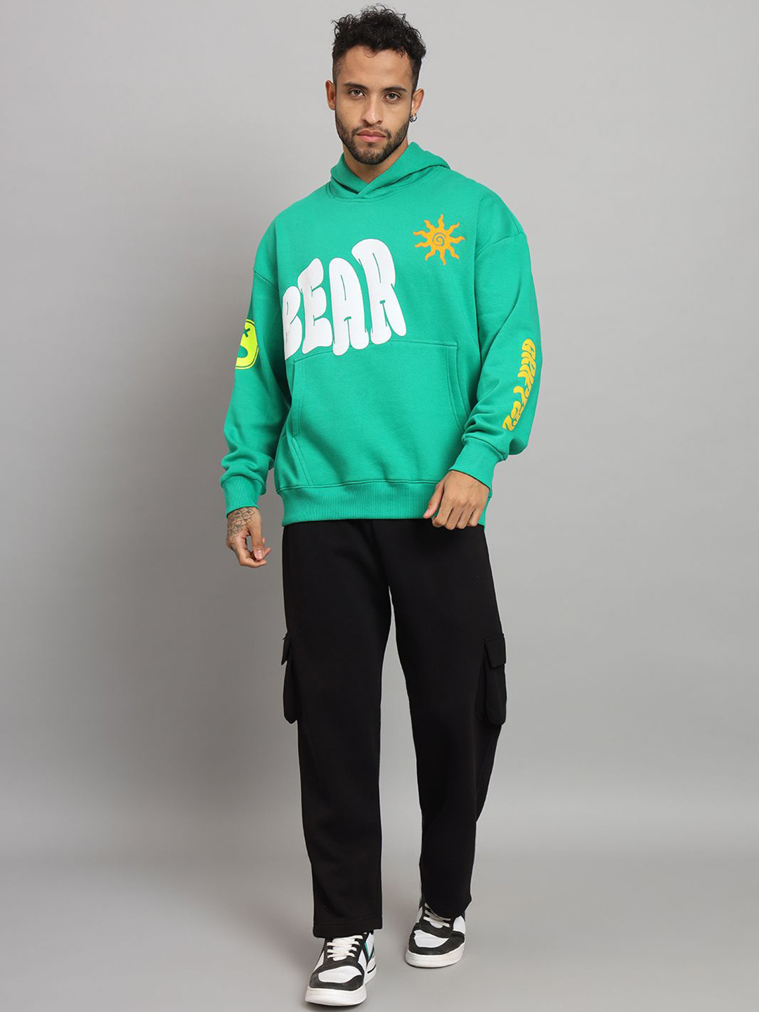 

GRIFFEL Men Printed Hooded Neck Long Sleeves Tracksuits, Green