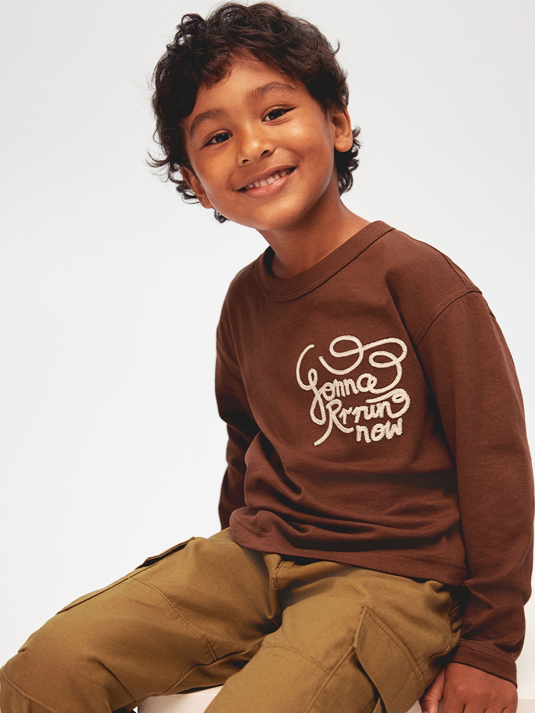 

H&M Boys Pure Cotton Long-Sleeved T-Shirt, Brown