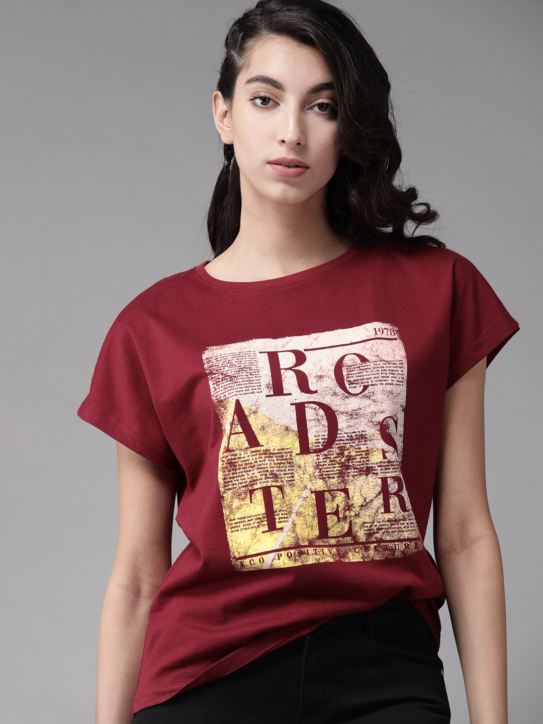 

Roadster Women Maroon White Printed Round Neck Pure Cotton T-shirt