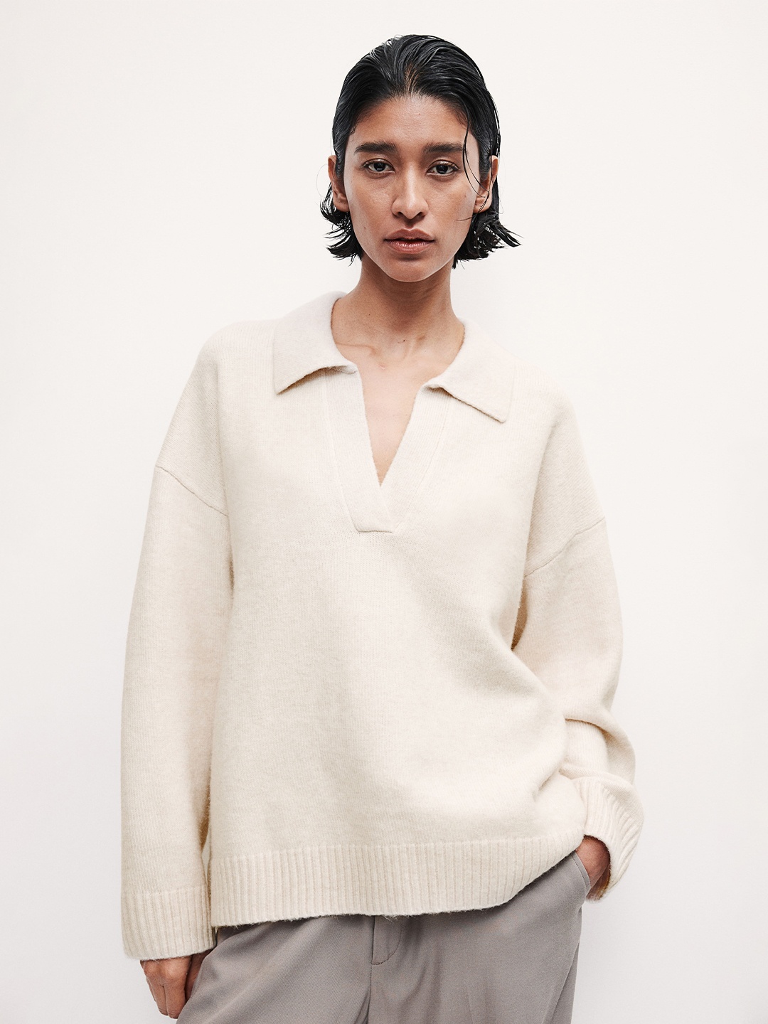 

H&M Fine-Knit Collared Jumper Sweaters, Beige