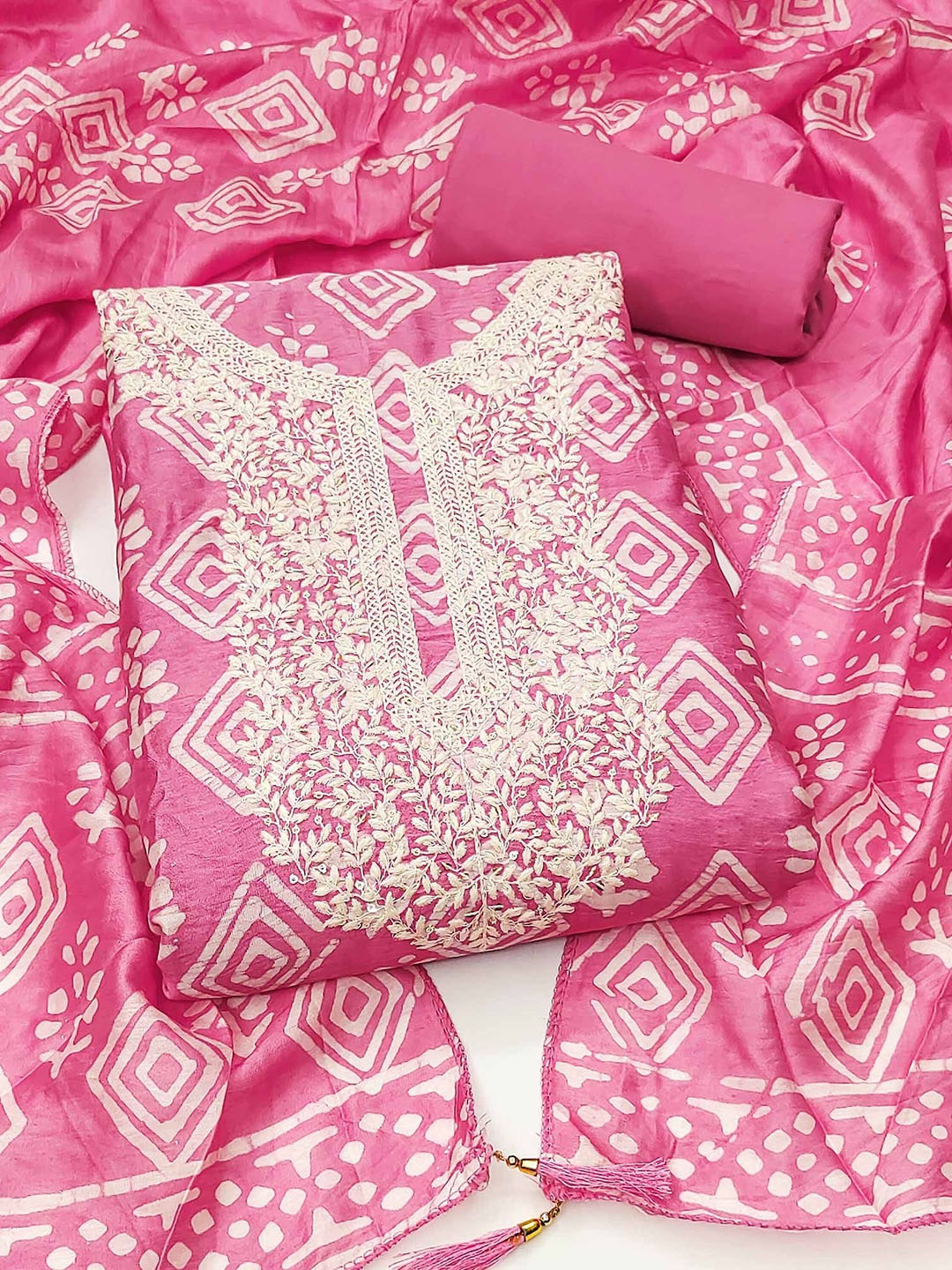 

Peachmode Ethnic Motifs Printed Pure Cotton Unstitched Dress Material, Pink