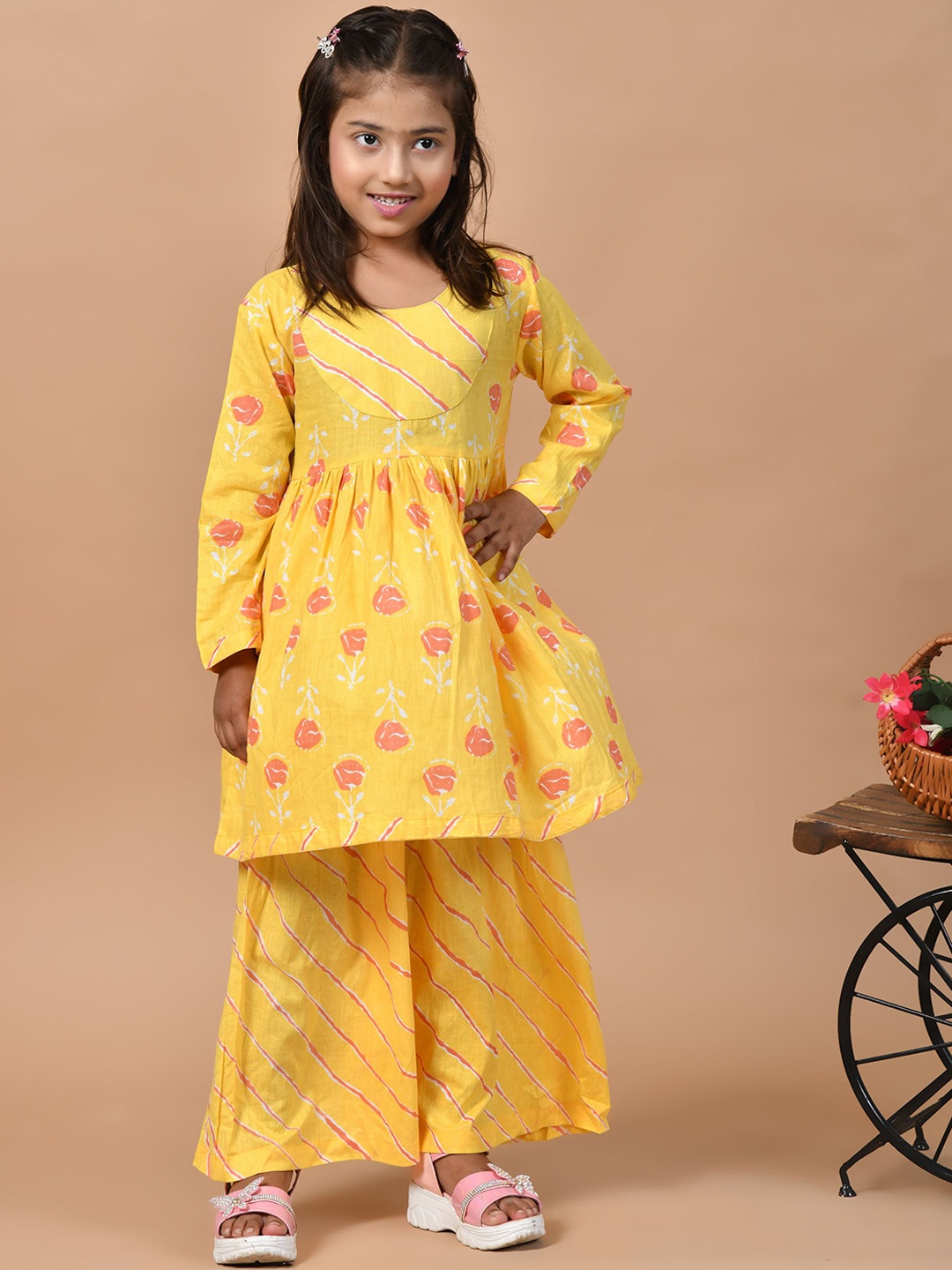 

BAESD Girls Floral Printed Regular Pure Cotton A-Line Kurti with Sharara, Yellow