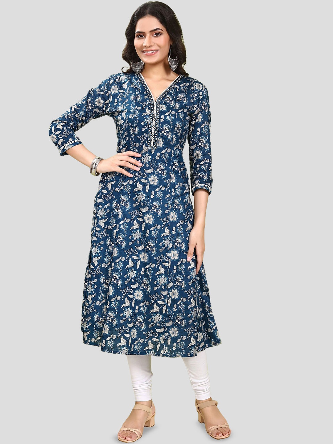 

COTTON CULTURE Floral Printed V-Neck Panelled Pure Cotton A-Line Kurta, Blue