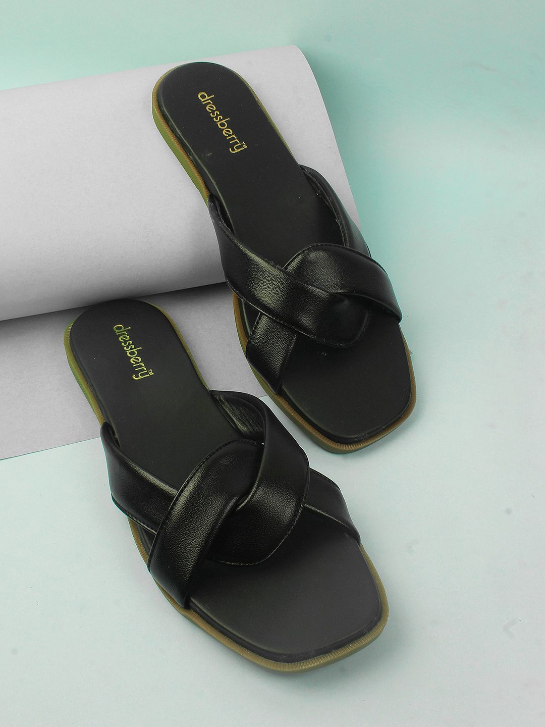 

DressBerry Women Open Toe Flats, Black